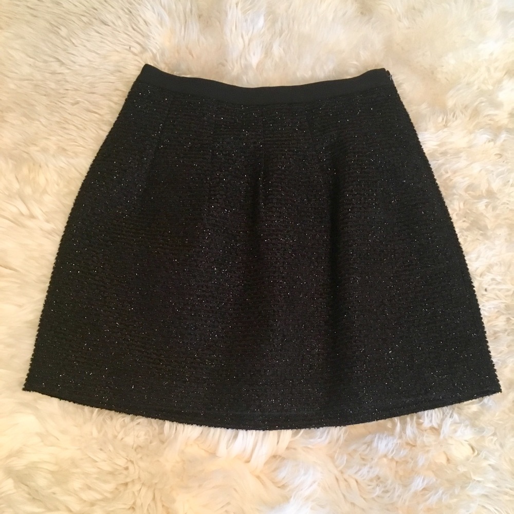 Beautiful LOFT black skirt